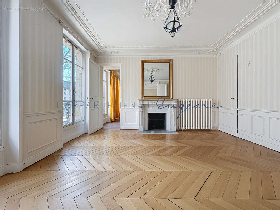 Appartement à PARIS-15E