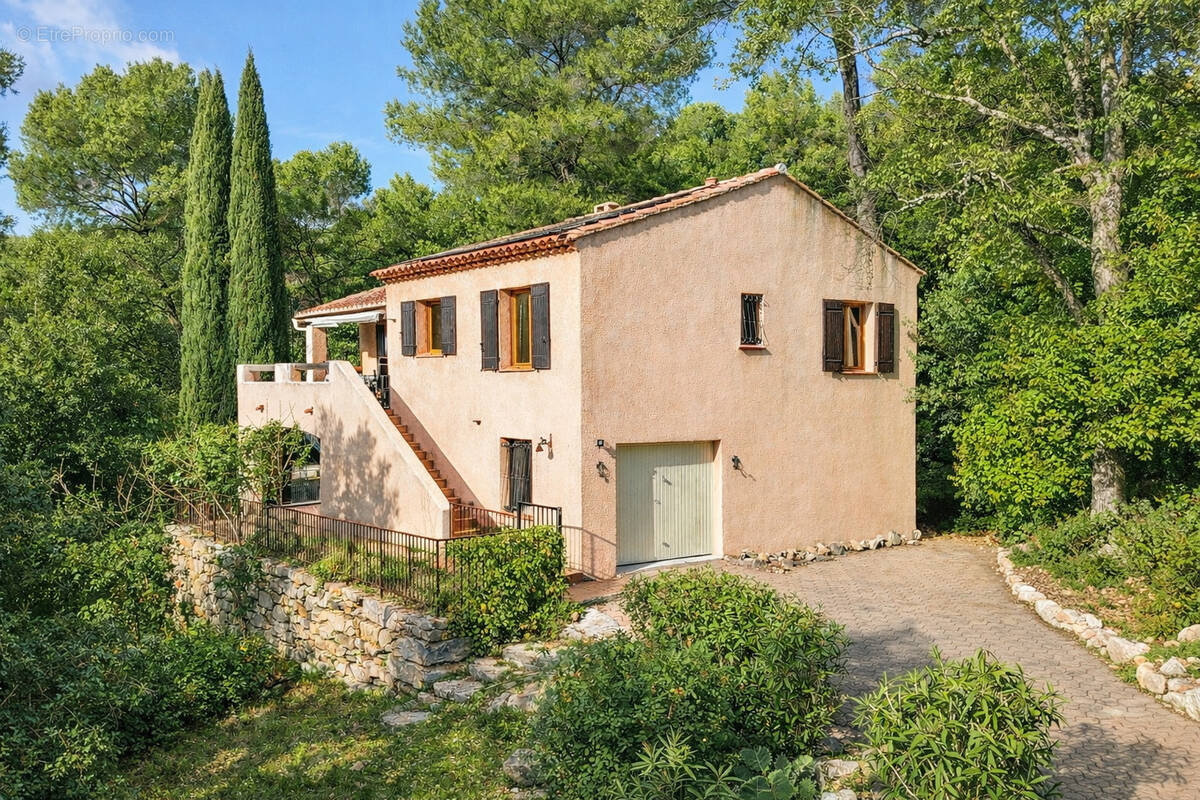 Maison à LORGUES