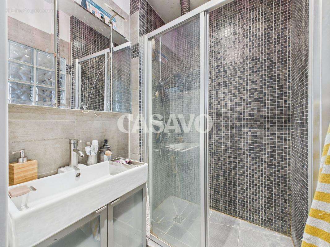 Appartement à PARIS-10E