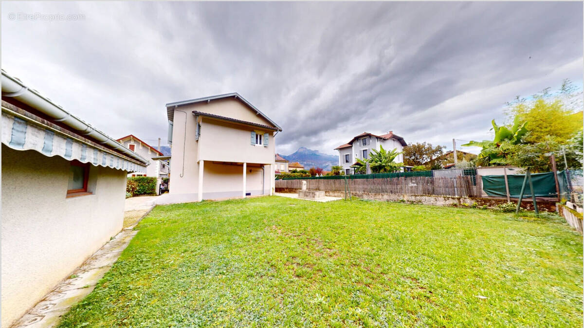 Maison à VILLARD-BONNOT