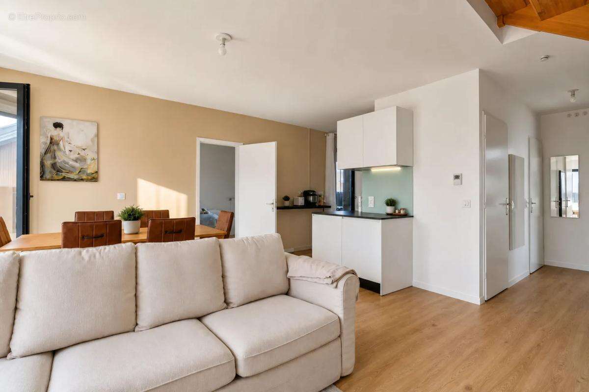 Duplex - 3 terrasses - 4 chambres - photo 3