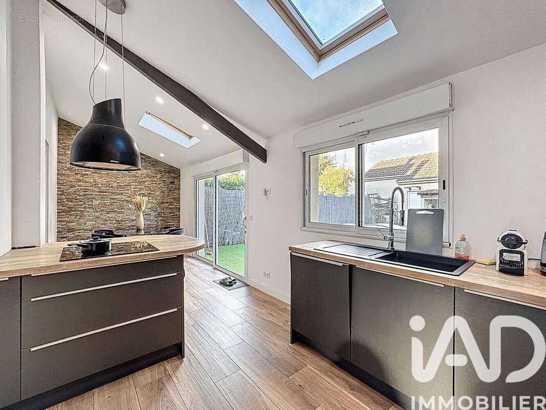 Photo 2 - Maison à MOISSY-CRAMAYEL