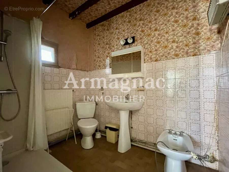 Maison à MONCRABEAU