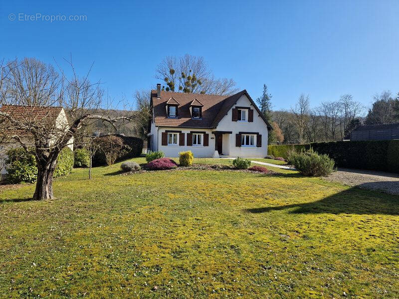 Maison à CUISE-LA-MOTTE