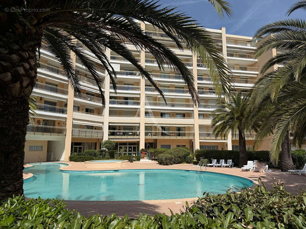 Appartement à MANDELIEU-LA-NAPOULE