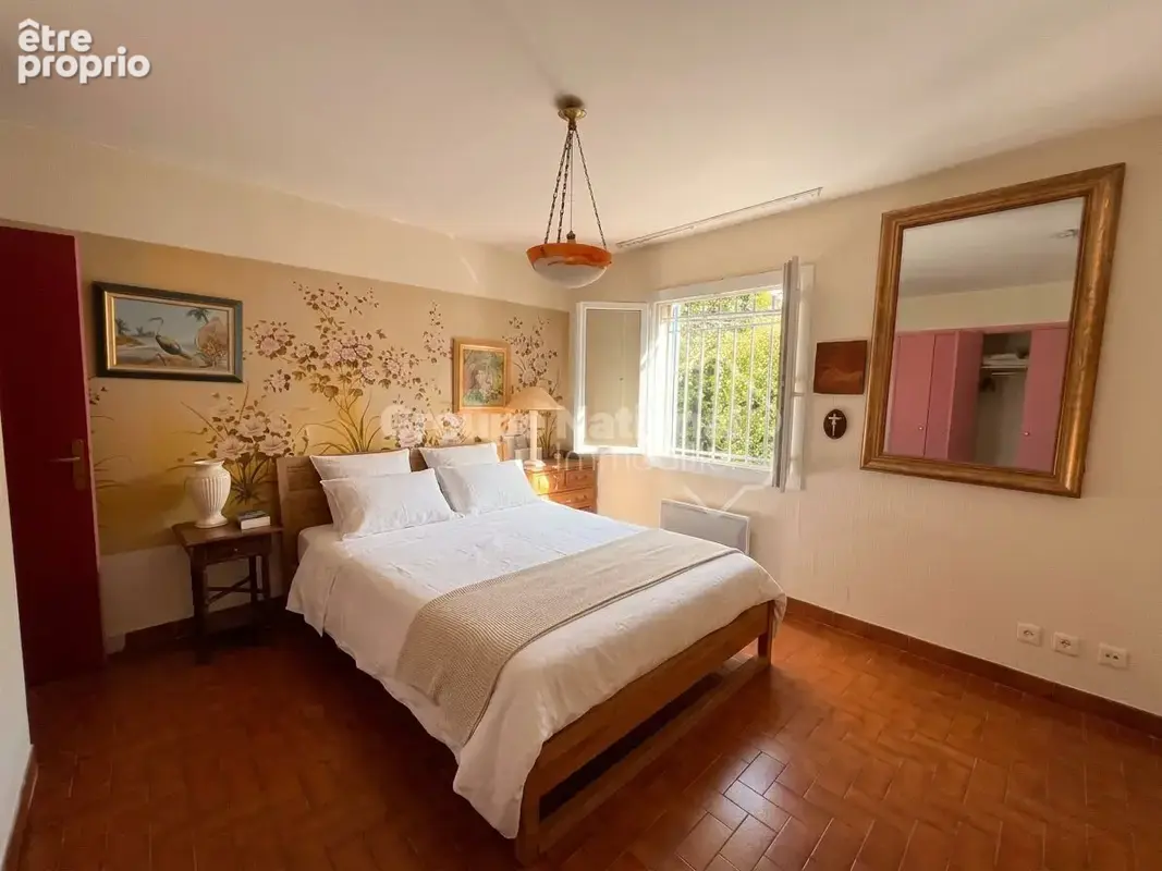Maison de plain pied avec piscine entourée d'un vaste parc arboré, Aigues Vives 4 pièce(s) - photo 8