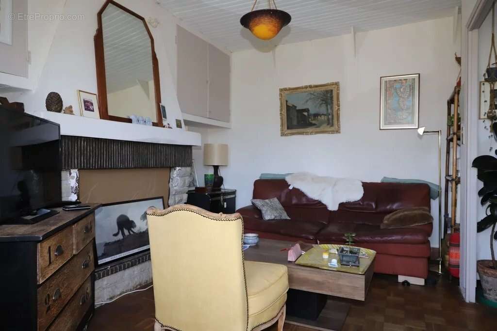 Maison à LAROQUE-D'OLMES