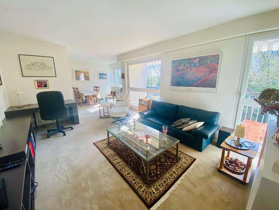 Appartement à TORCY