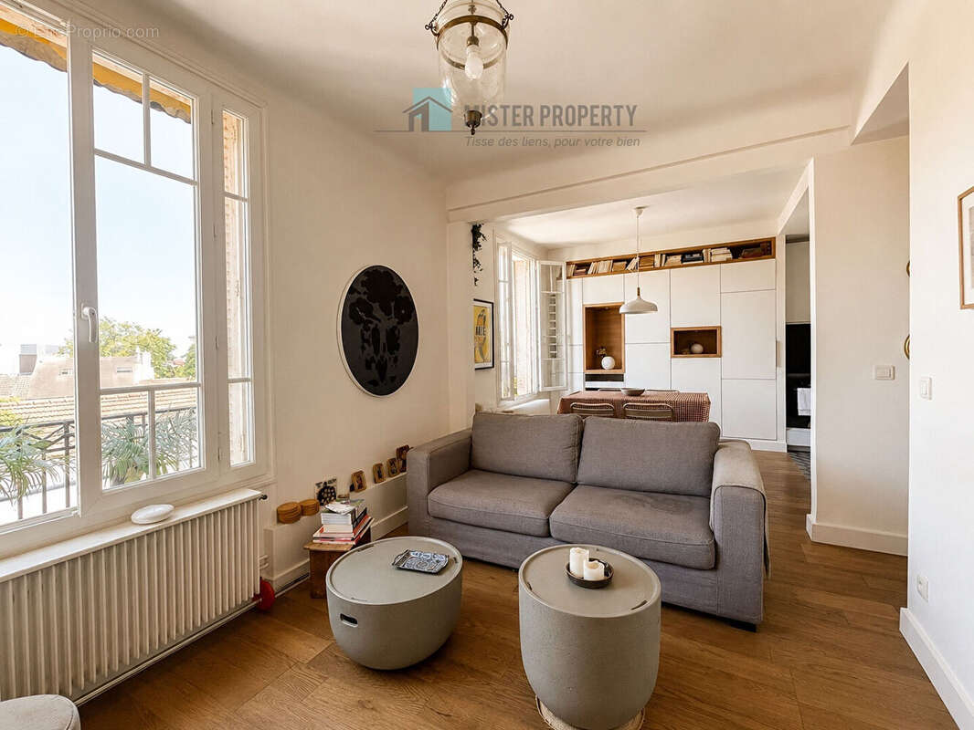 Appartement à NANTERRE