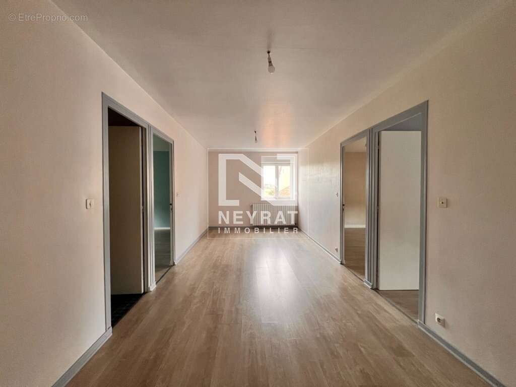 Maison à SAINT-LEGER-DU-BOIS