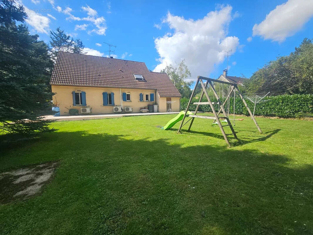 Maison 149 m² à Courtenay  - photo 4