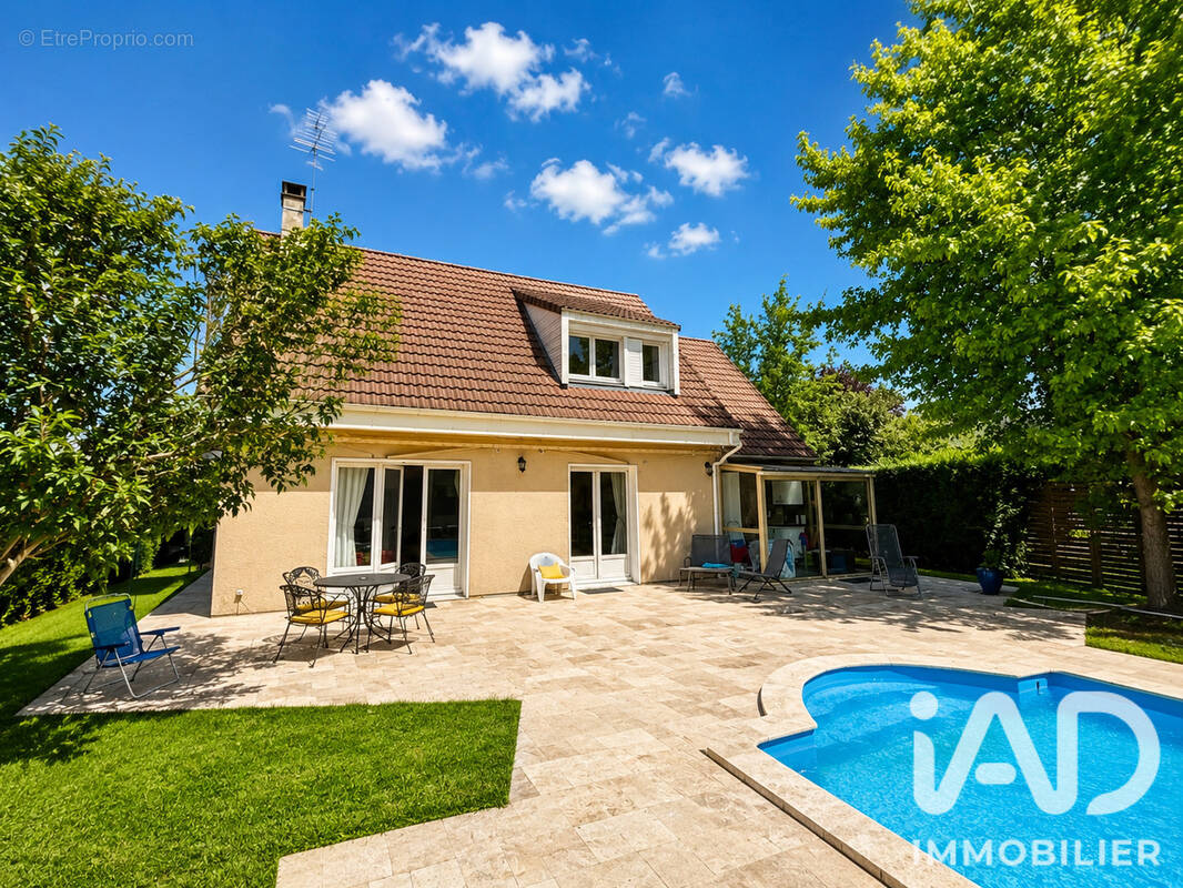 Photo 1 - Maison à LE MESNIL-ESNARD