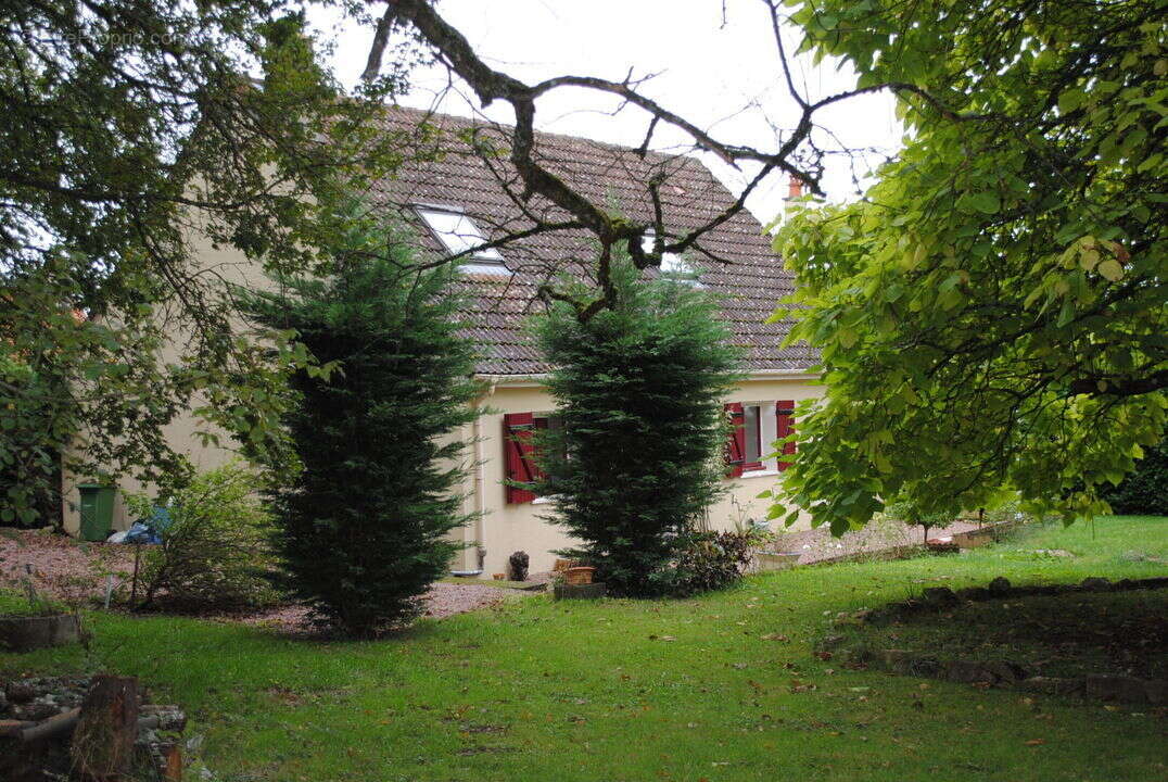 Maison à SAINT-SAULGE