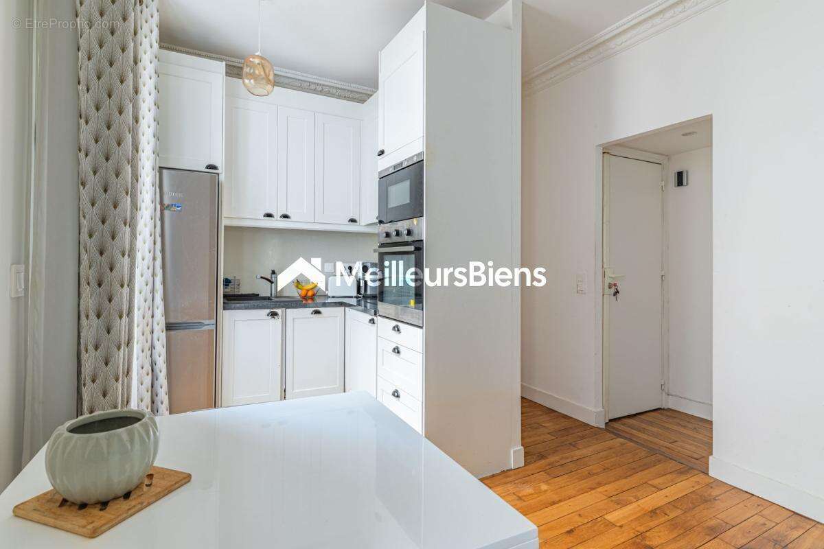 Appartement à PARIS-11E