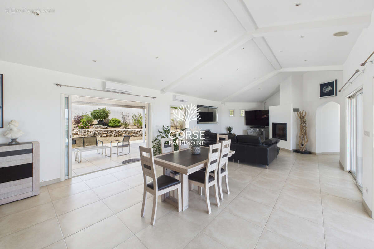 A Bonifacio, villa avec vue mer - photo 6