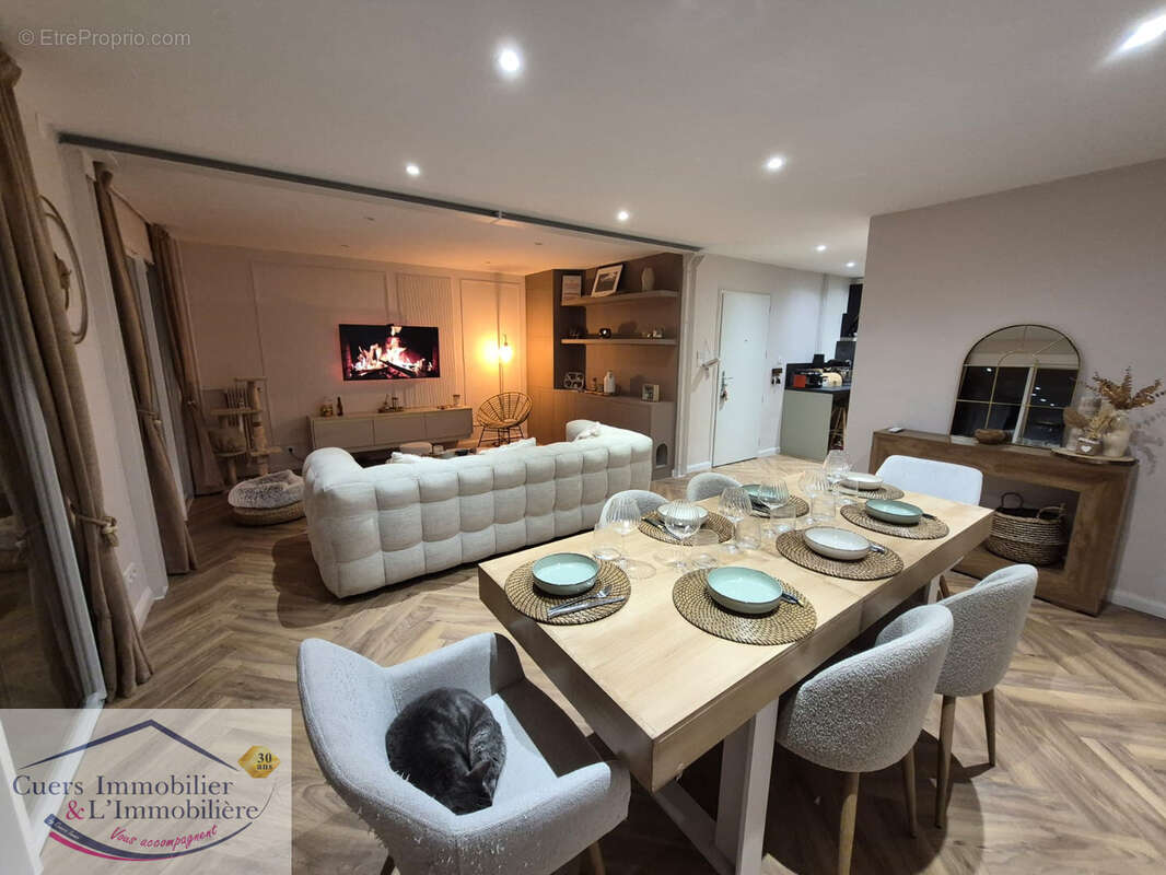 Appartement à CUERS