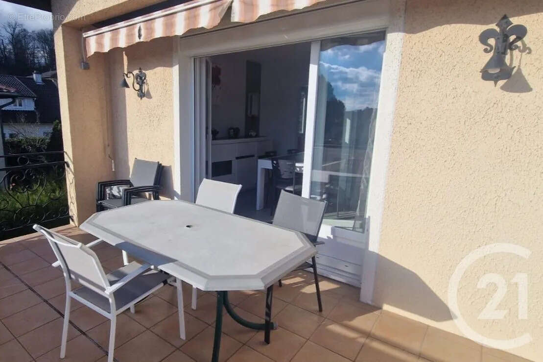 Maison à FRANS