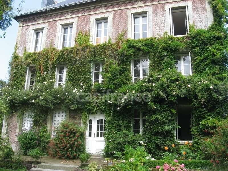 Maison à LES LOGES