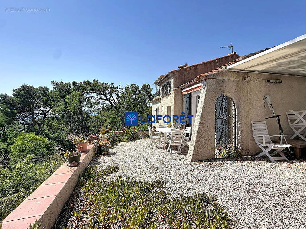 Maison à CARQUEIRANNE