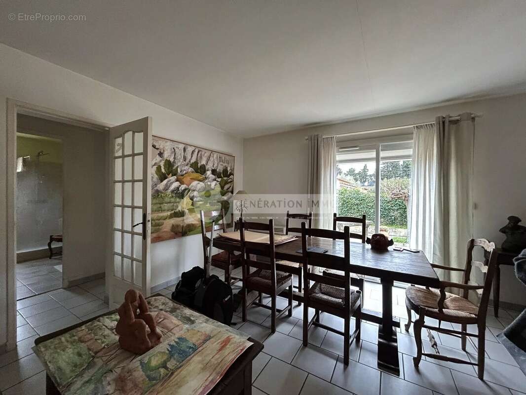 Maison à SAINT-ETIENNE-DU-GRES