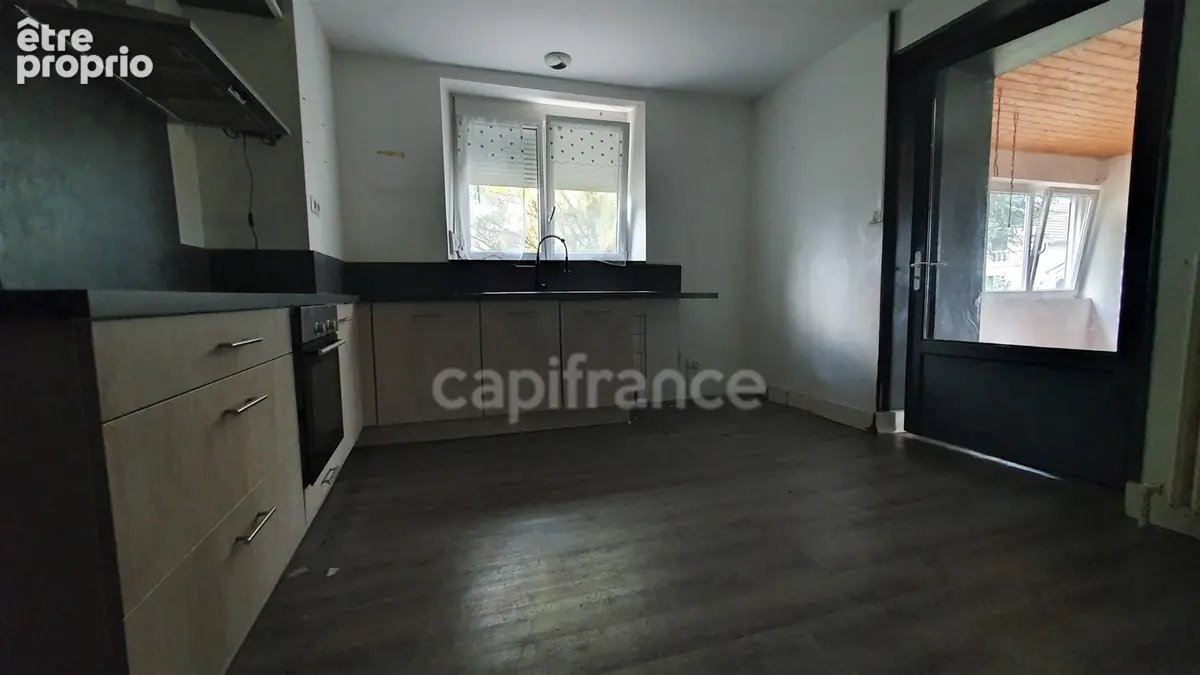 Immeuble de 3 logements à vendre LUXEUIL LES BAINS (70) - photo 6