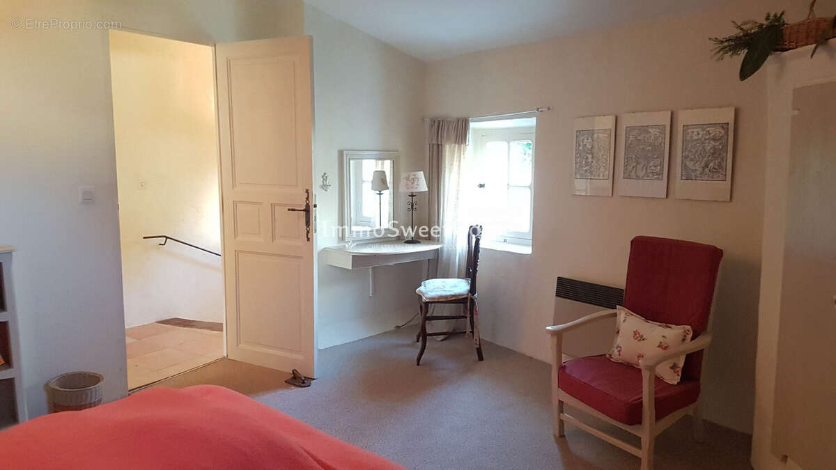 Maison à MIRABEL-AUX-BARONNIES