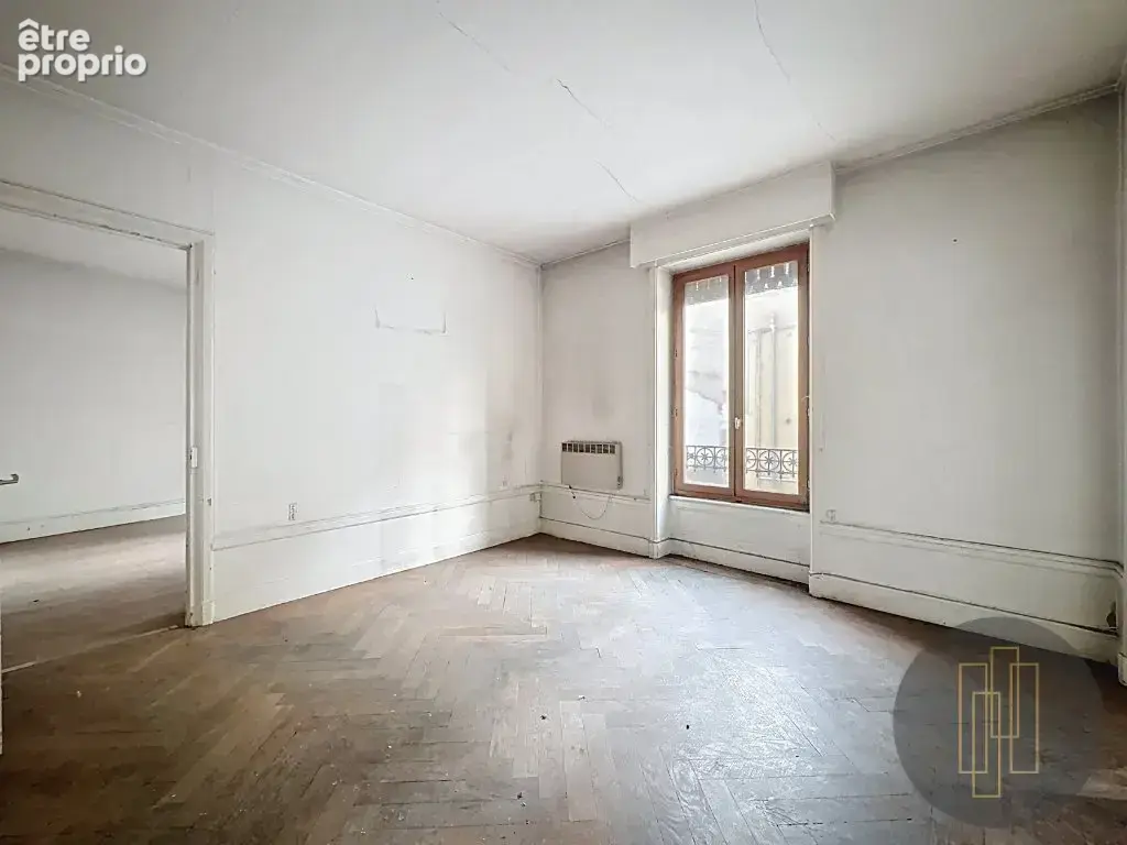 Immeuble de rapport 374.7 m² / tarare - photo 5