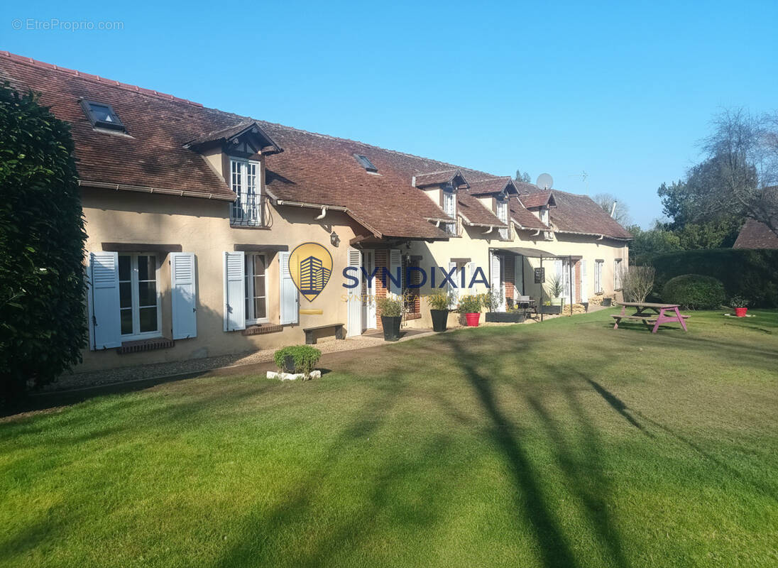 Maison à VERT-EN-DROUAIS