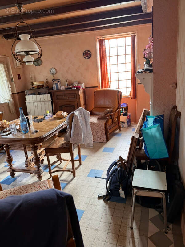 Maison de village avec beau potentiel et beau terrain - photo 7