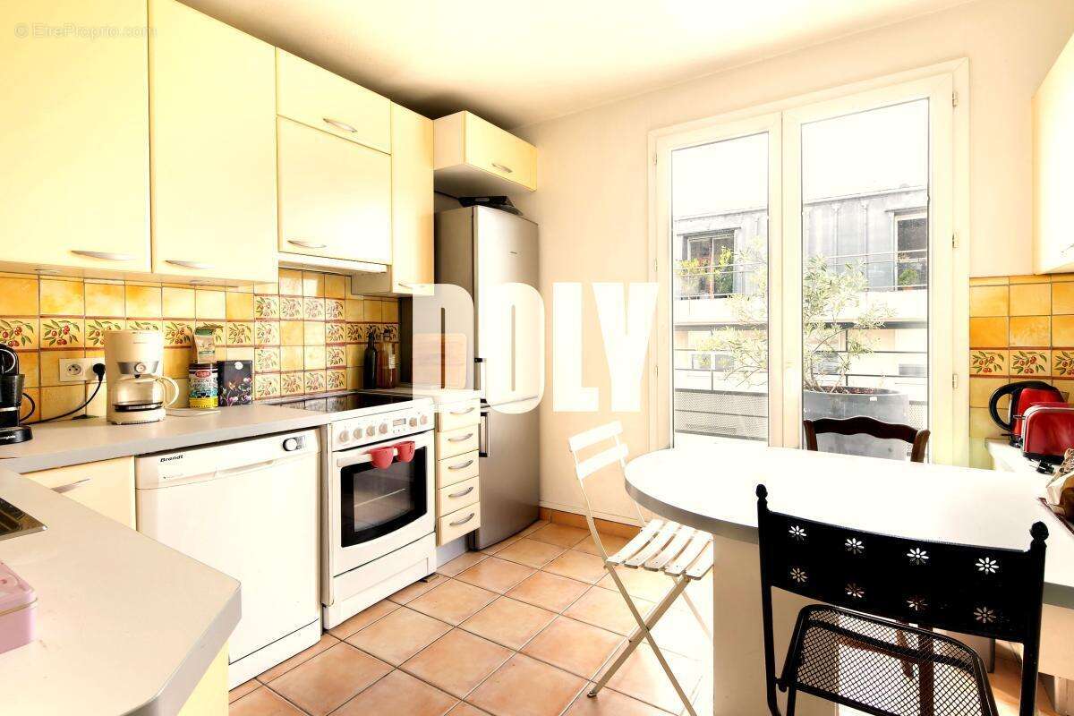 Appartement à MONTROUGE