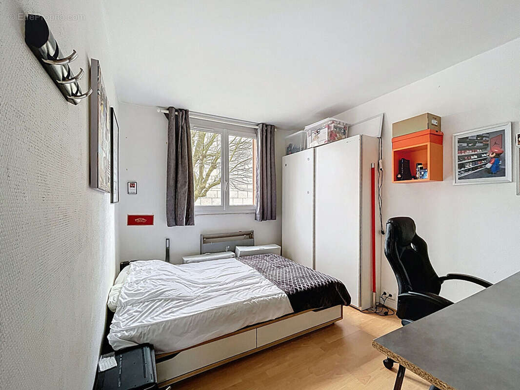 Appartement à NEAUPHLE-LE-CHATEAU