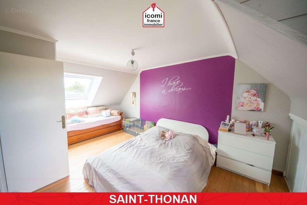 Maison à SAINT-THONAN