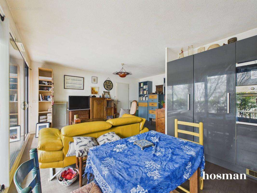 Appartement 3 pièces de 58,6 m² avec balcon et parking - Rue des Anciens Combattants d'Afrique, Bordeaux - photo 8
