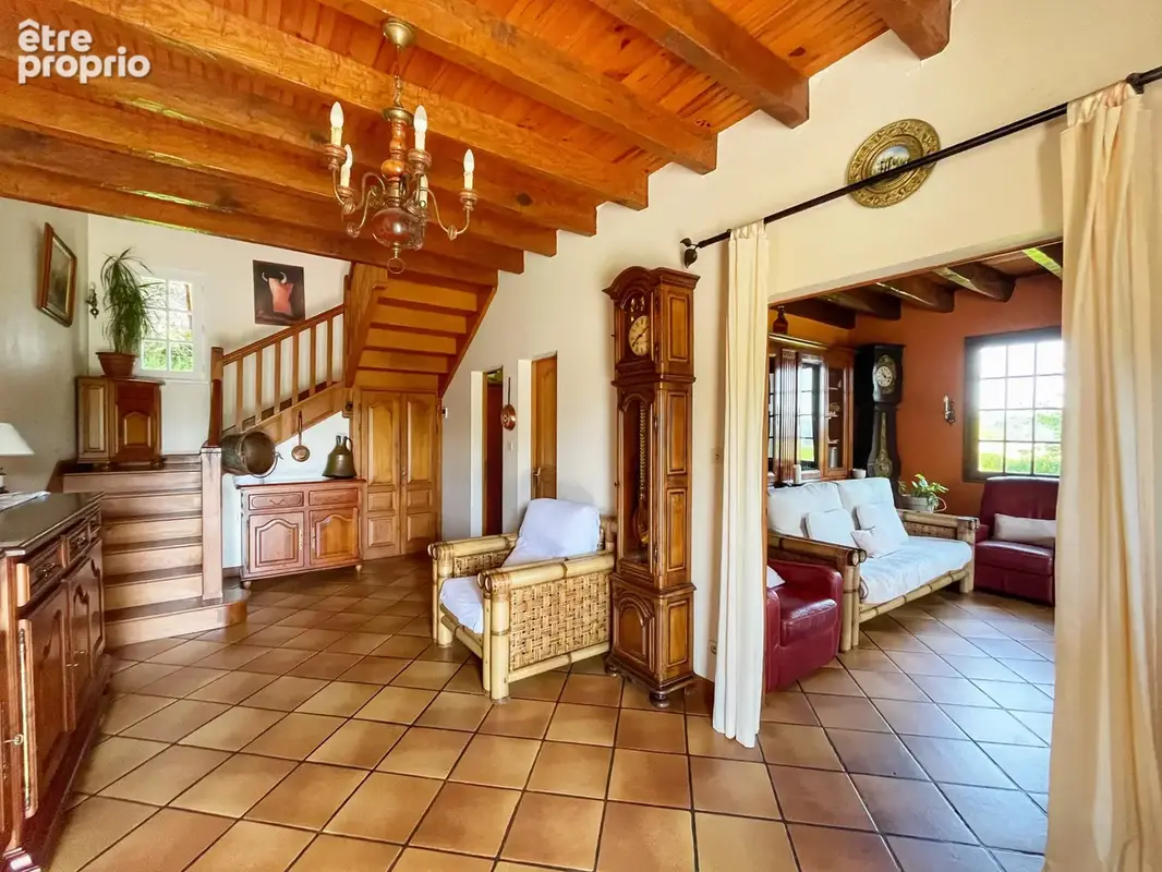 Magnifique maison sur un terrain de 2745m2 - photo 8