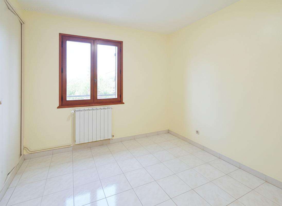 Lezignan Corbieres, Maison d'exception 170 m2, 7 pieces, 4 chambres sur 3000 m2 de terrain - photo 9