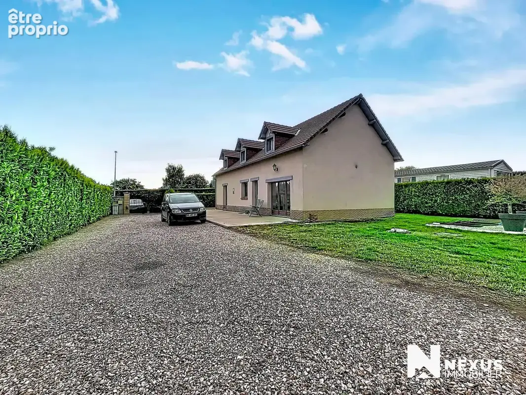 Maison à MAUQUENCHY