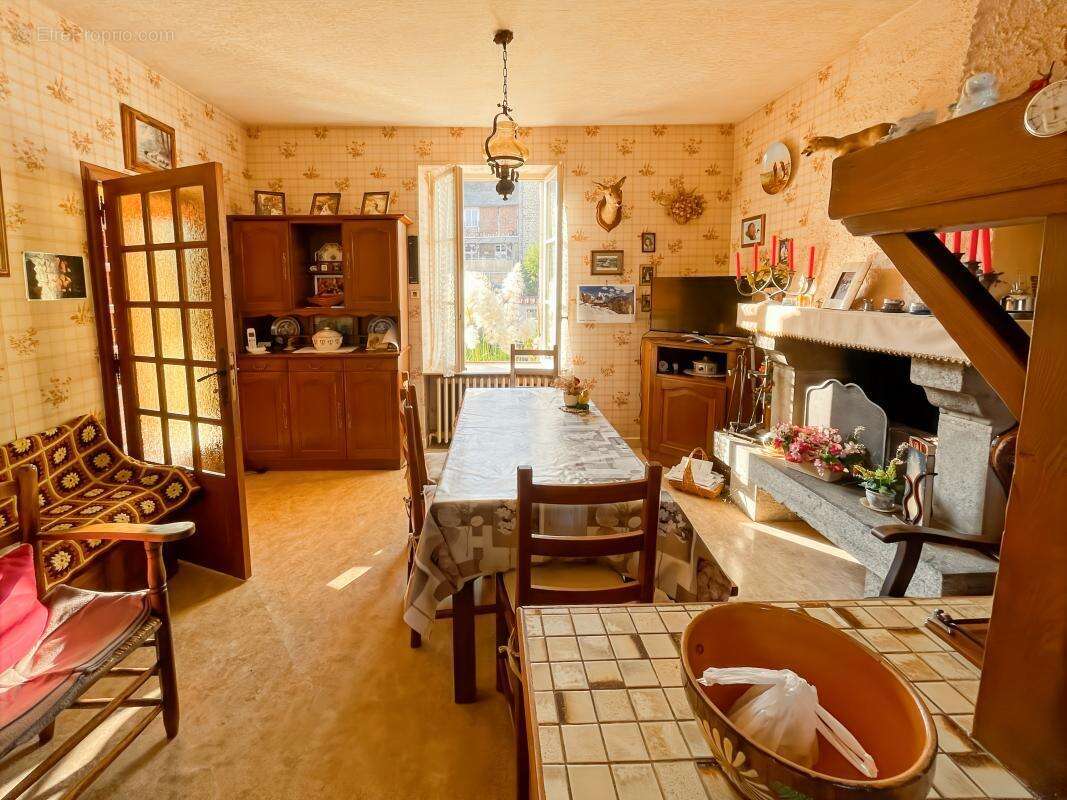 Maison à PRE-EN-PAIL