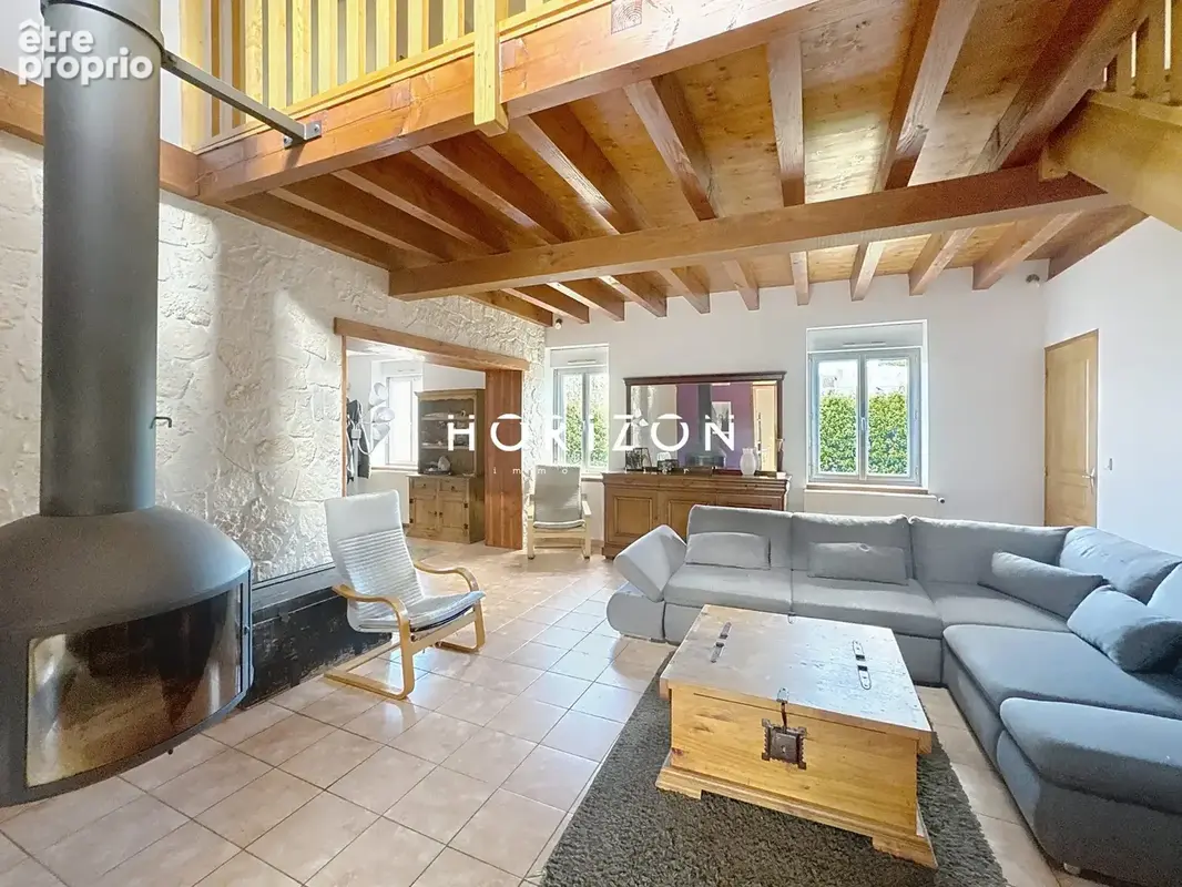 Maison 7 pièces 175 m² à vendre à Saint-Vallier (71230) - photo 2