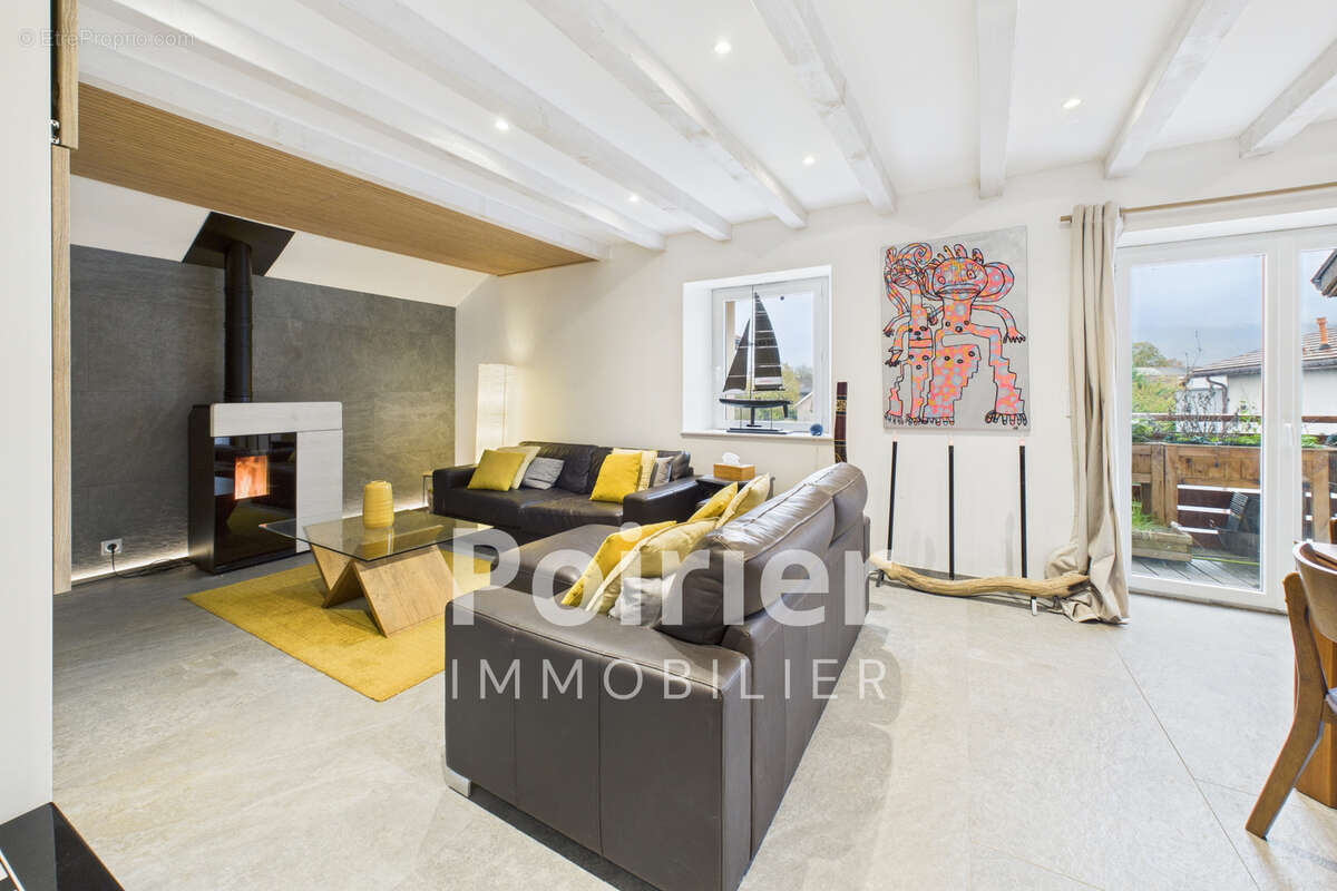 COUP DE CŒUR À VEIGY ! T5 Duplex rénové   Vue dégagée - photo 4