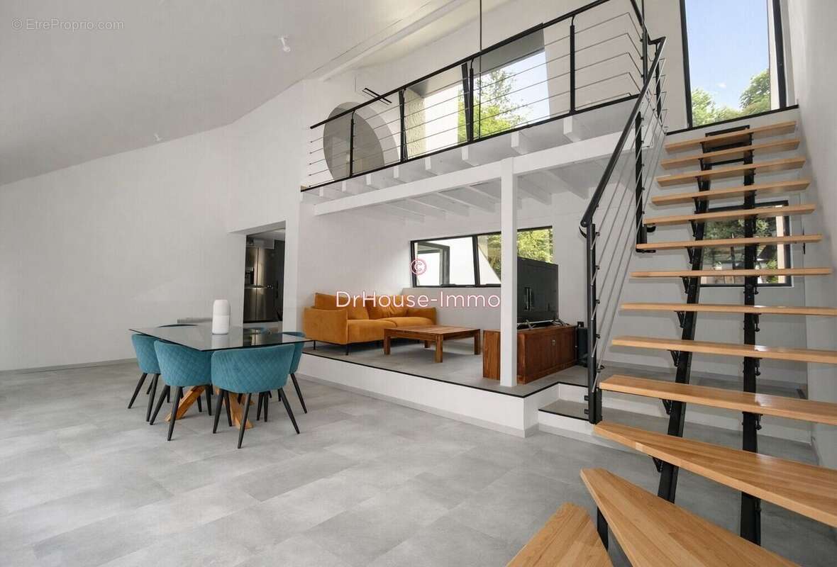 Maison 185 m² à Carignan-De-Bordeaux  - photo 38