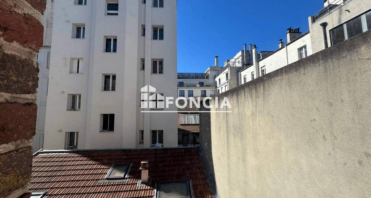 Appartement à LEVALLOIS-PERRET