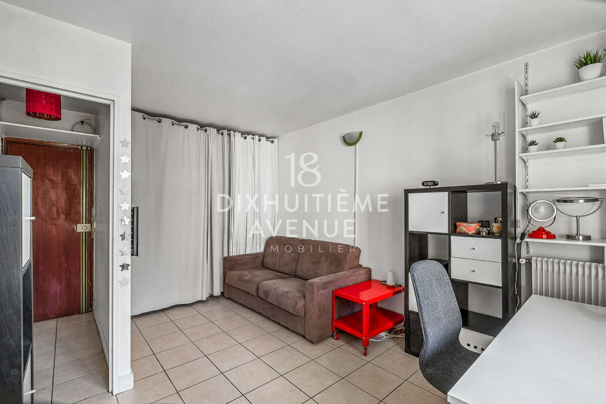 Rue Labat, studio 23m² sur jardin - photo 2