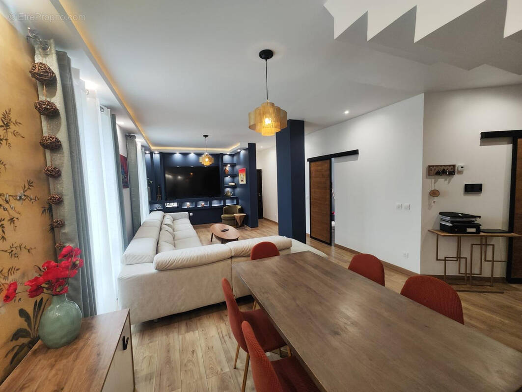 Appartement à PERTHES