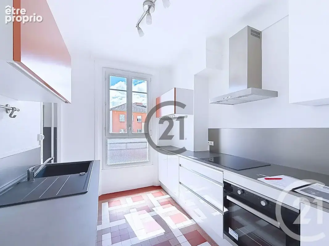 Appartement 75 m² à Troyes  - photo 6