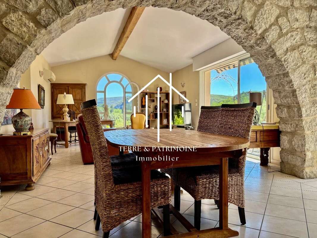 Maison à VALLON-PONT-D&#039;ARC