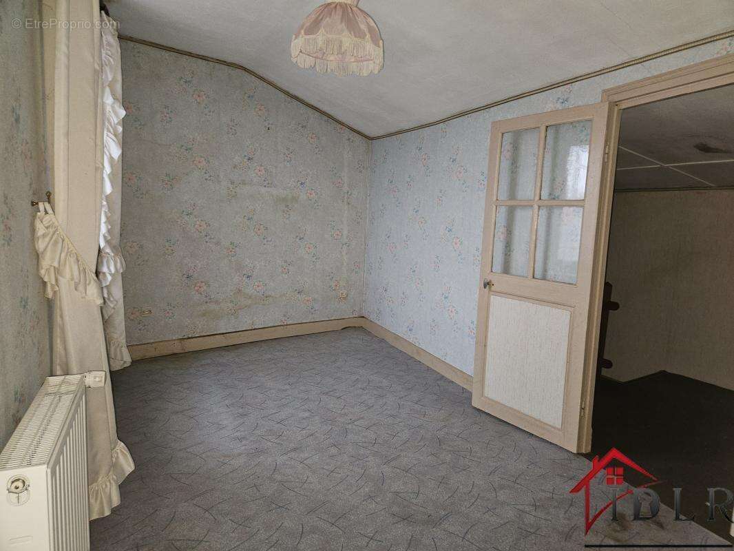 Maison à BROUSSEVAL