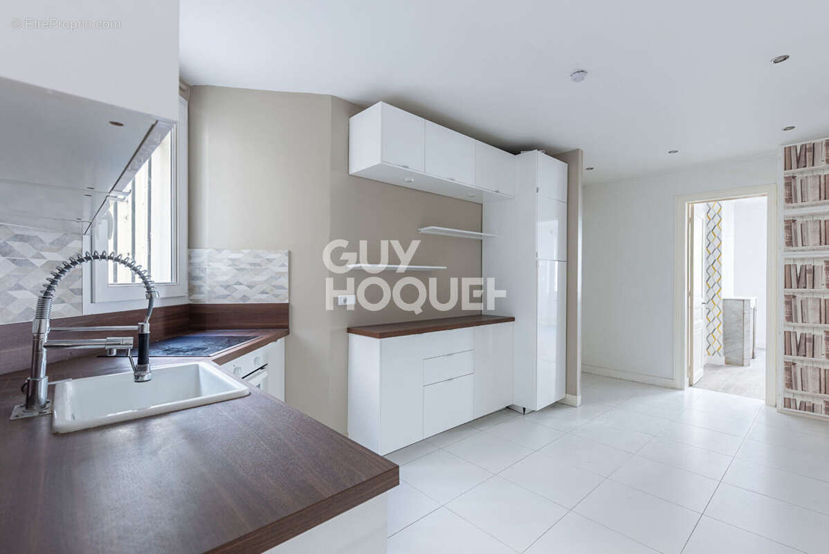 Appartement à PARIS-12E