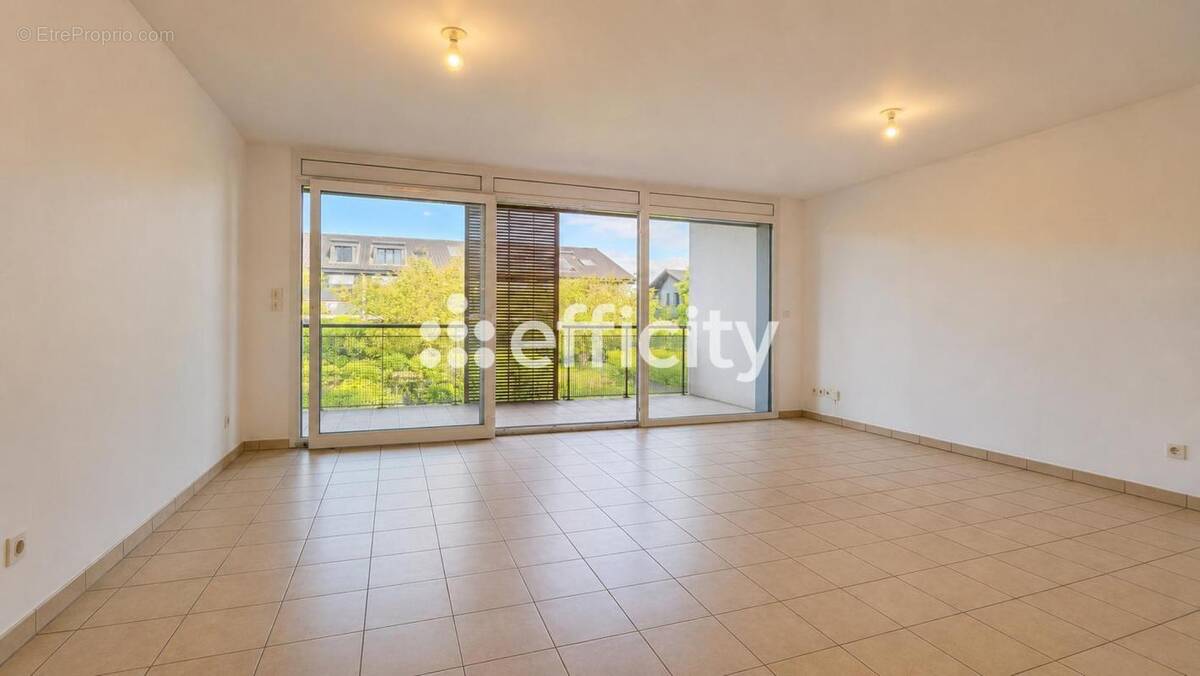 Appartement à CHENS-SUR-LEMAN