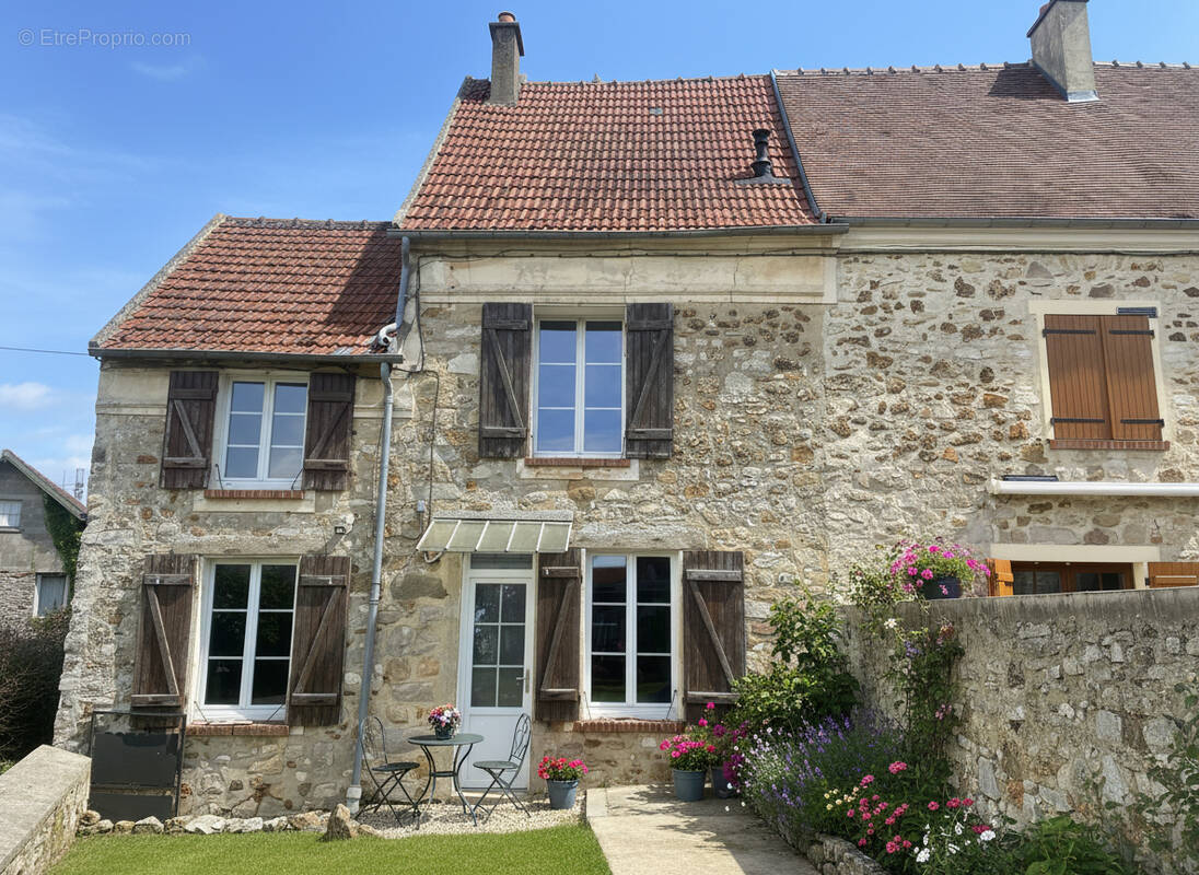 Maison à LIZY-SUR-OURCQ