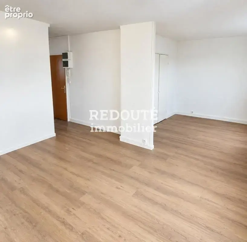 Appartement T3 situé à Reims, à proximité de la place Luton - photo 2